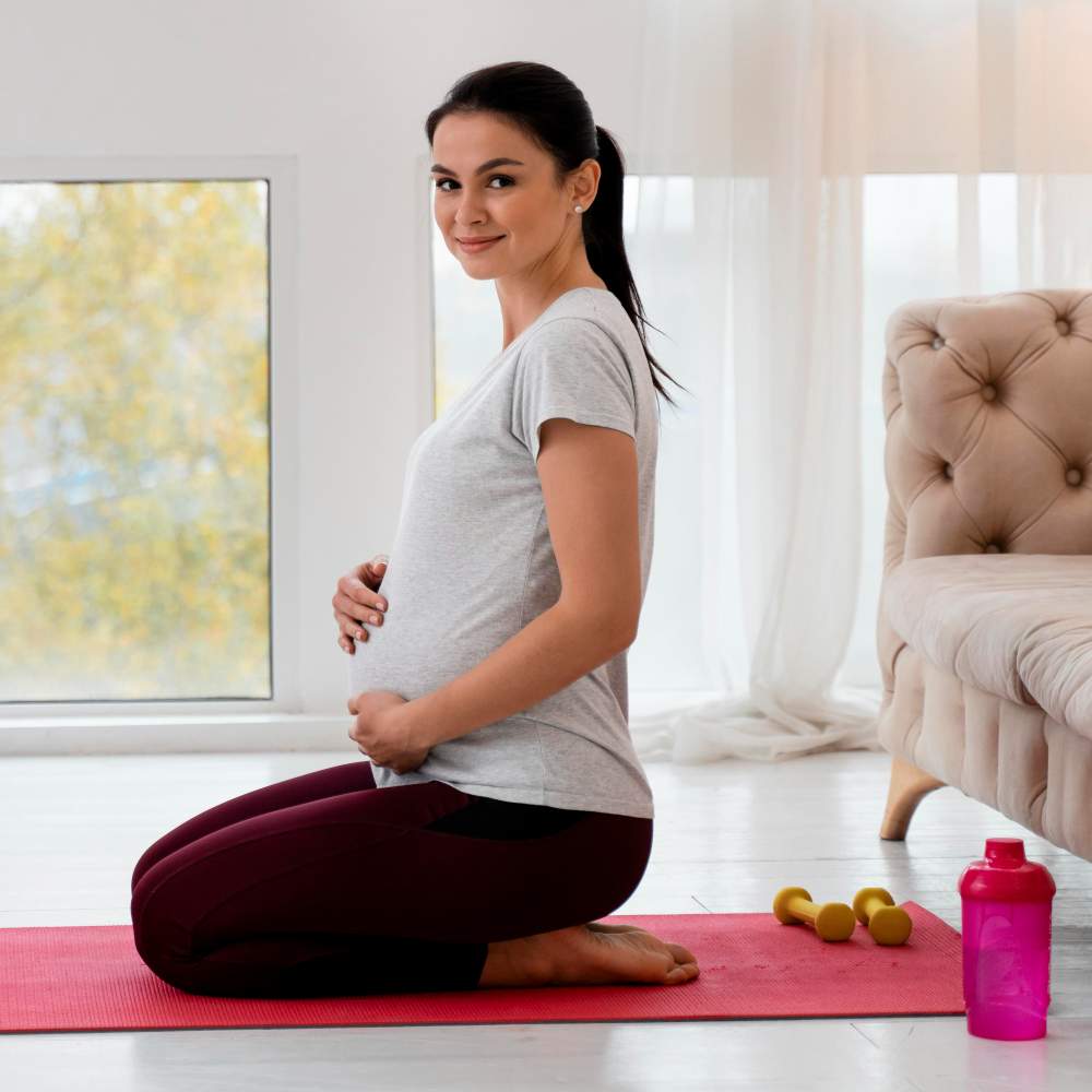 pregnant-woman-doing-yoga